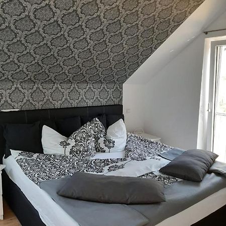 Haus Am Hang; Ferienwohnung Fernblick Штольберґ Екстер'єр фото